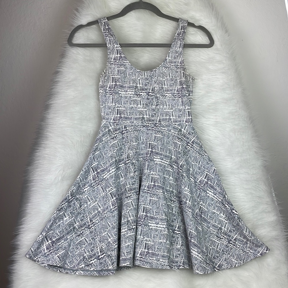 Urban Outfitters Ecote Grey Diagonal Aztec Print Dress